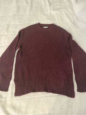 American Eagle Outfitters Women's oversized Crewneck Sweater in Burgundy